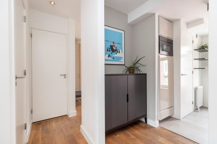 Foto 13 van Van Linschotenstraat 18