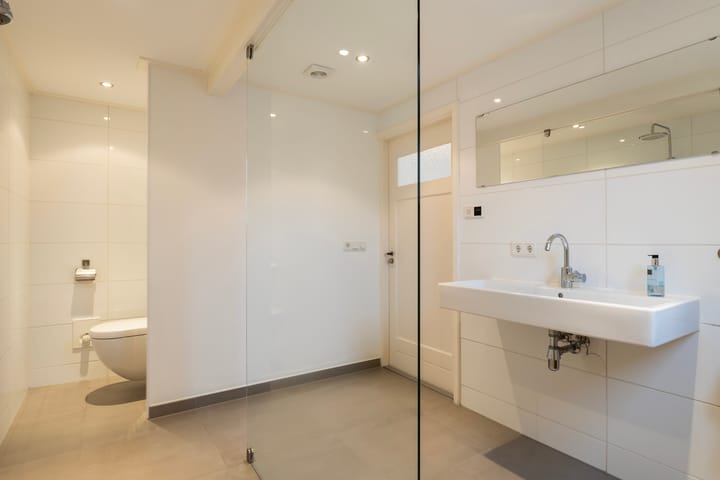 Foto 27 van Mr. P.J. Troelstraweg 17