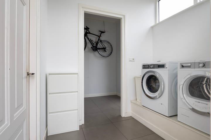 Foto 28 van Mr. P.J. Troelstraweg 17