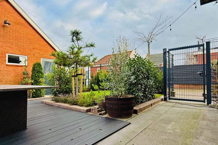 Photo 34 of Julianalaan 5