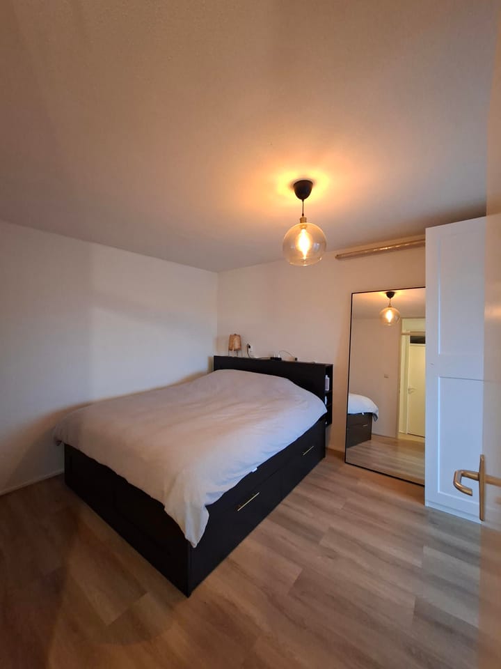 Photo 12 of Jan van Galenstraat 138-E