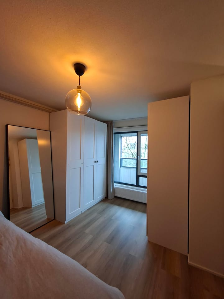 Photo 13 of Jan van Galenstraat 138-E