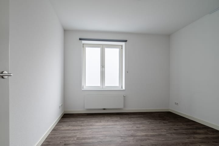 Foto 11 van Einderstraat 15-A