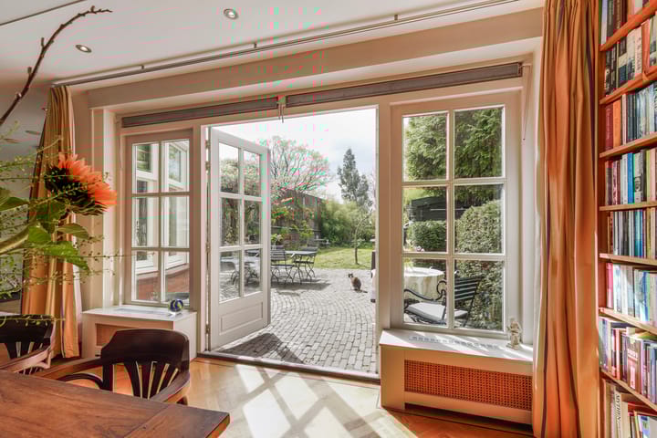 Photo 12 of Hoofdstraat 10