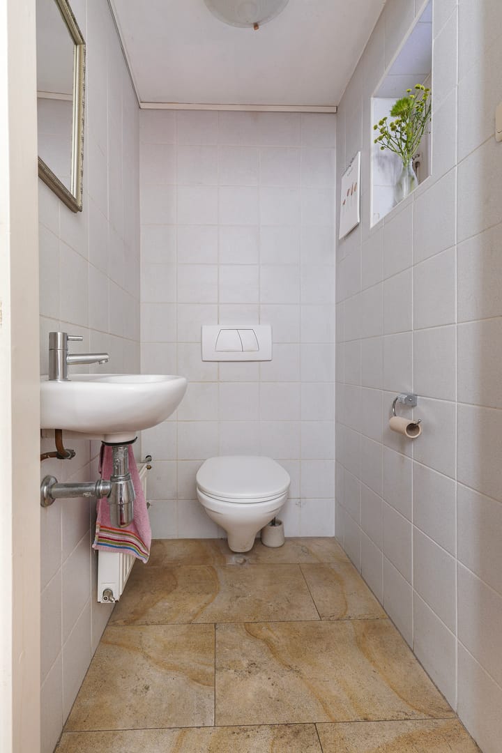 Photo 20 of Hoofdstraat 10