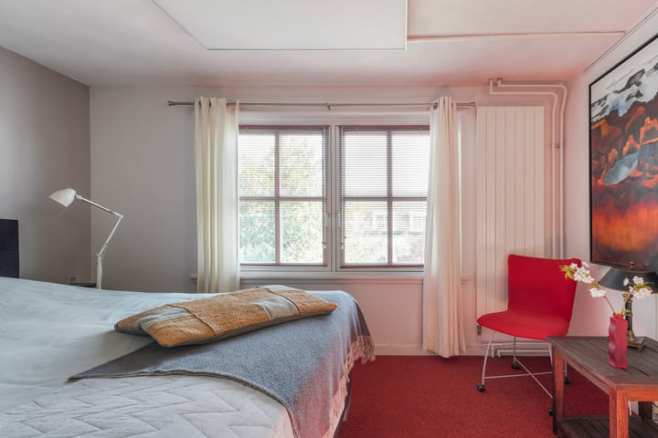 Photo 31 of Hoofdstraat 10