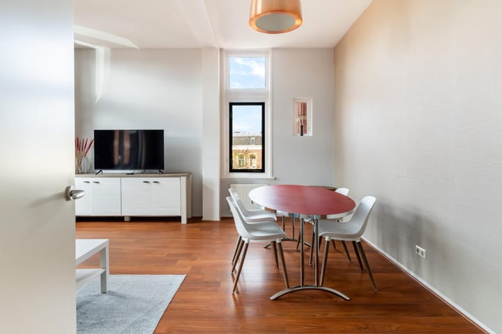 Foto 31 van Hugo de Grootstraat 77