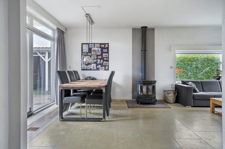 Molencamp 18 tertiary image