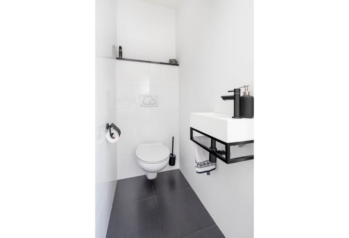 Photo 10 of Betuwestraat 2