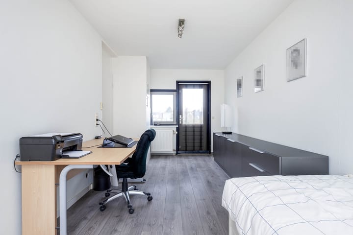 Photo 34 of Betuwestraat 2