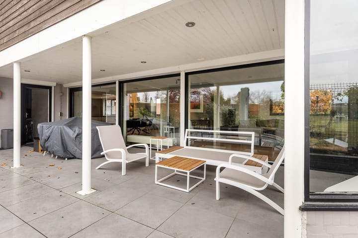 Photo 37 of Betuwestraat 2