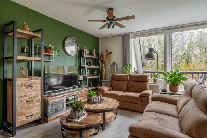 Foto 2 van Louvre 132