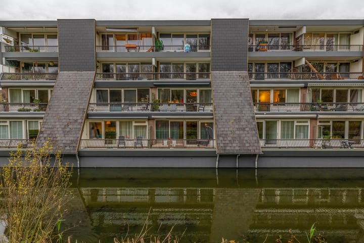 Foto 31 van Louvre 132