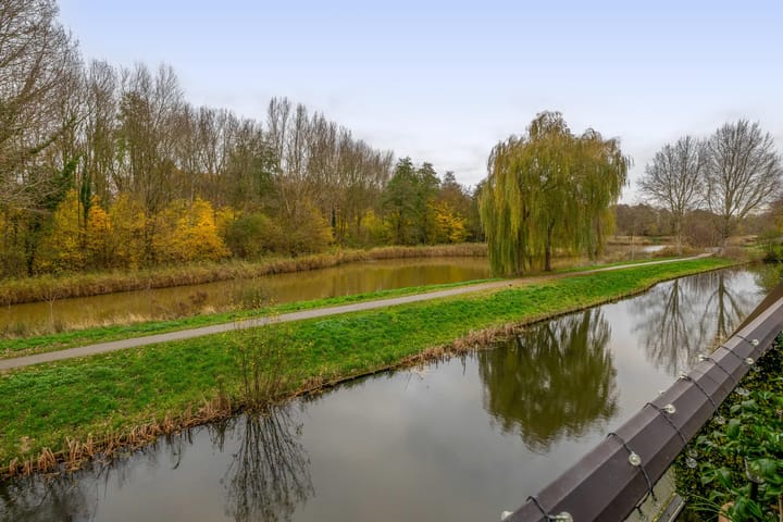 Foto 37 van Louvre 132