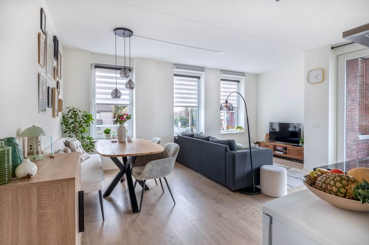 Photo 2 of Lagekerk 37