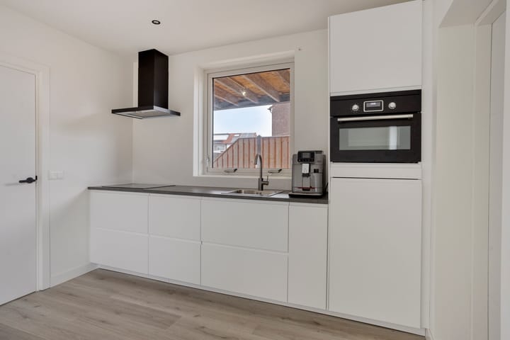 Foto 9 van Molenstraat 10