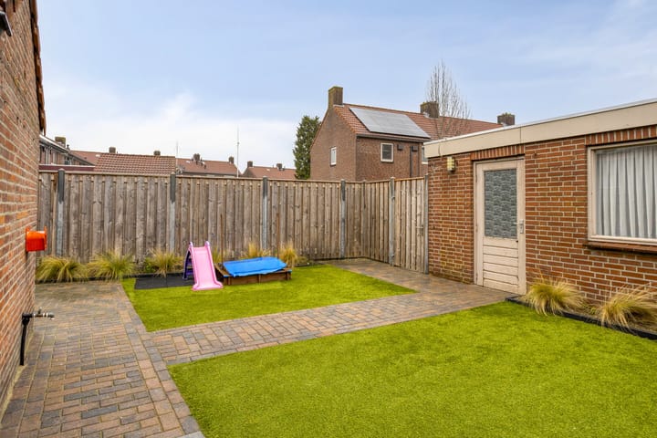 Foto 28 van Molenstraat 10