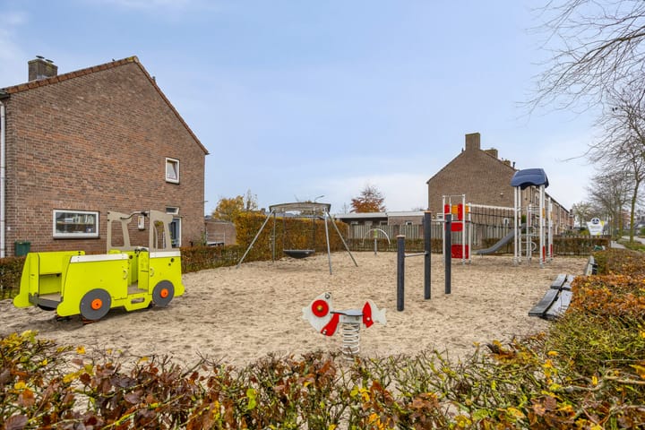 Foto 38 van Molenstraat 10