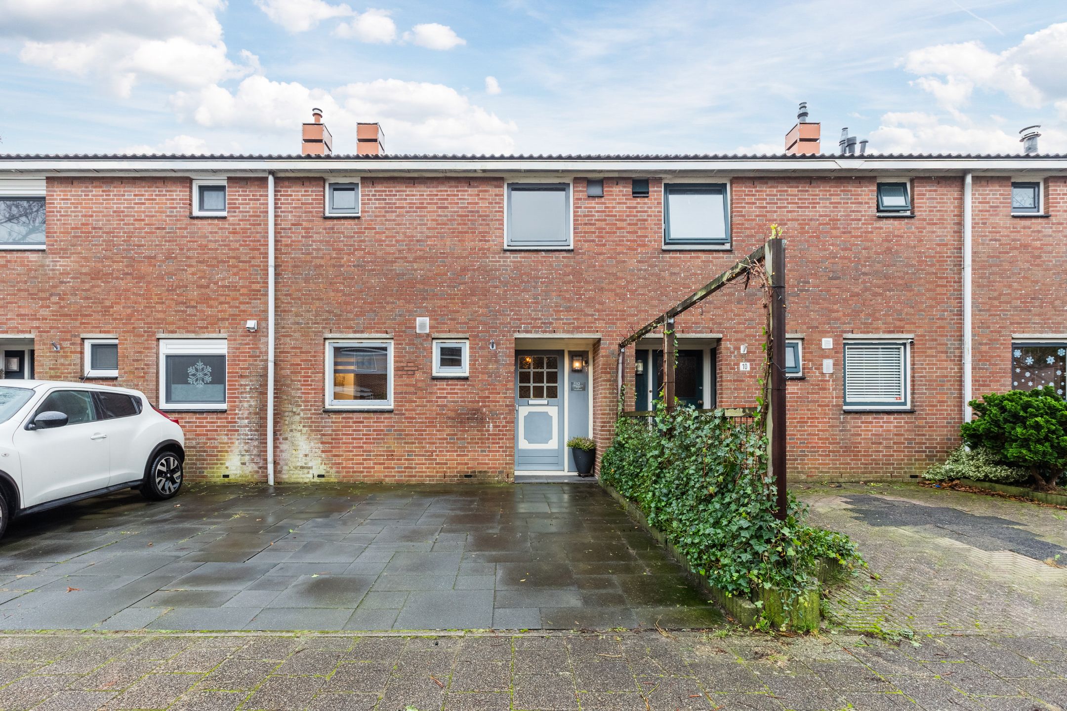 Foto 3 van Dotterbloem 12