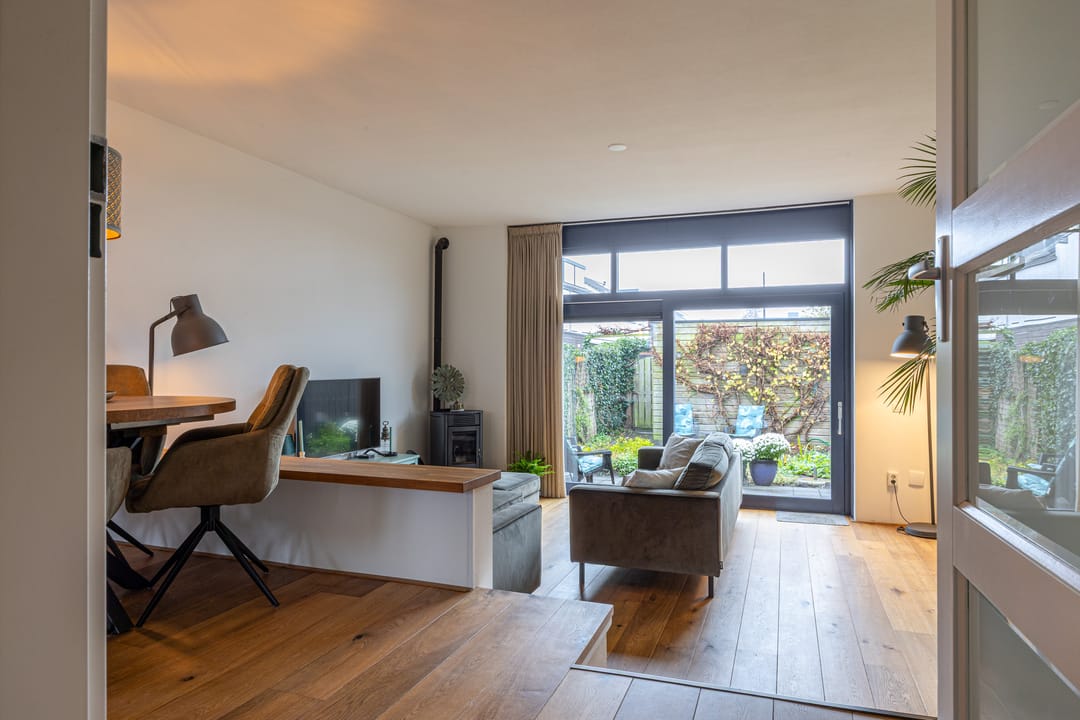 Foto 2 van Rode Ring 133