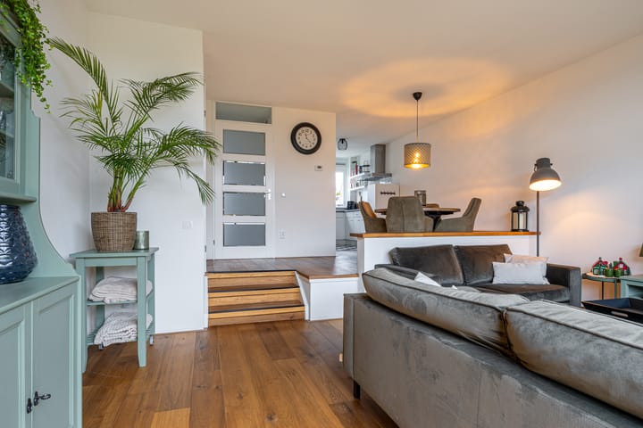 Photo 4 of Rode Ring 133