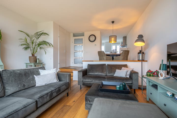 Photo 7 of Rode Ring 133