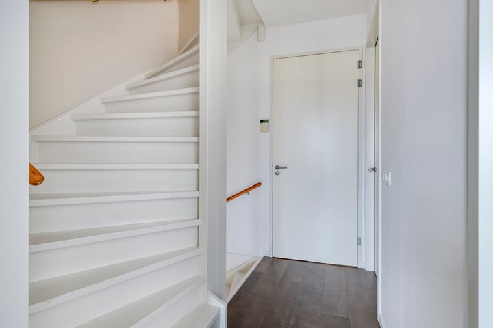 Foto 16 van Halvemaanstraat 12