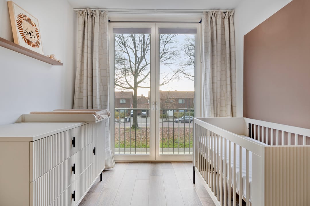 Photo 23 of Halvemaanstraat 12