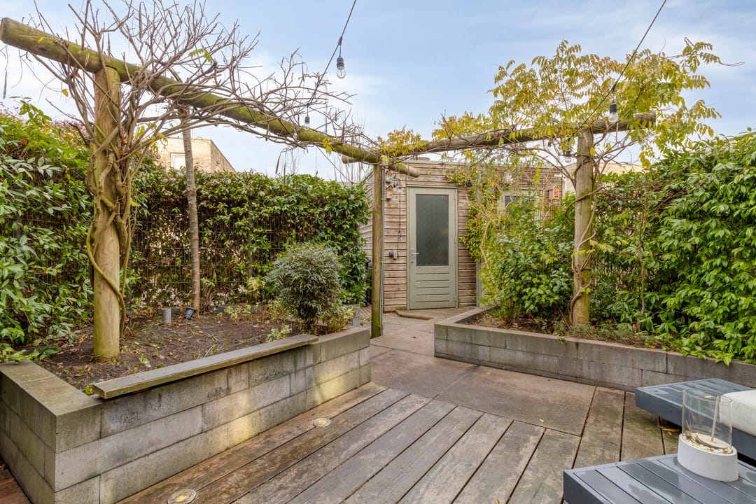 Photo 32 of Halvemaanstraat 12