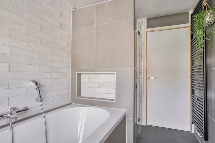 Photo 30 of van Musschenbroekstraat 2