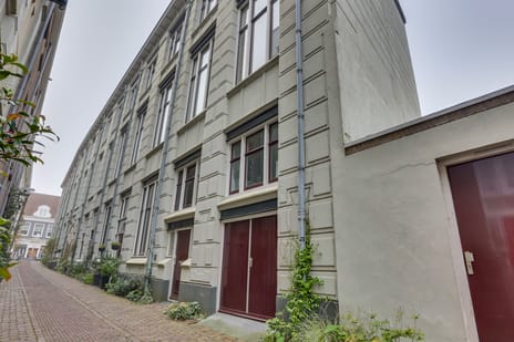 Breedesteeg 18 secondary image