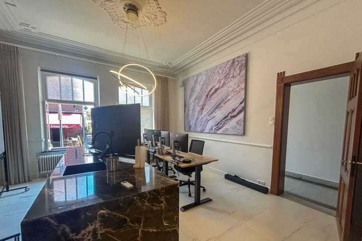 Photo 4 of Bovenste straat 18