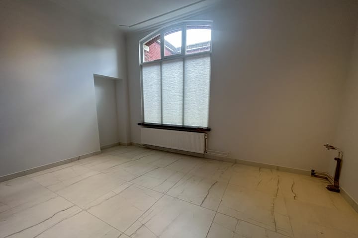 Photo 12 of Bovenste straat 18