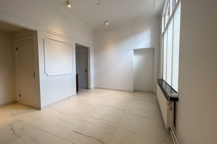 Photo 14 of Bovenste straat 18