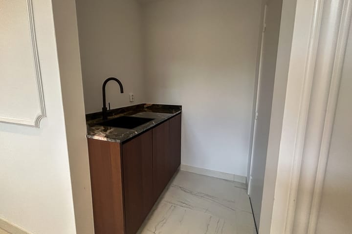 Photo 16 of Bovenste straat 18