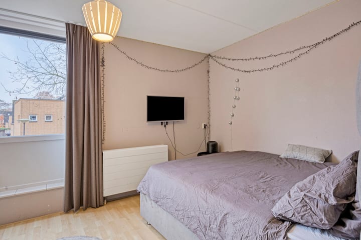 Photo 21 of Eduard van Beinumstraat 2