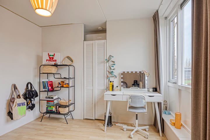 Photo 24 of Eduard van Beinumstraat 2