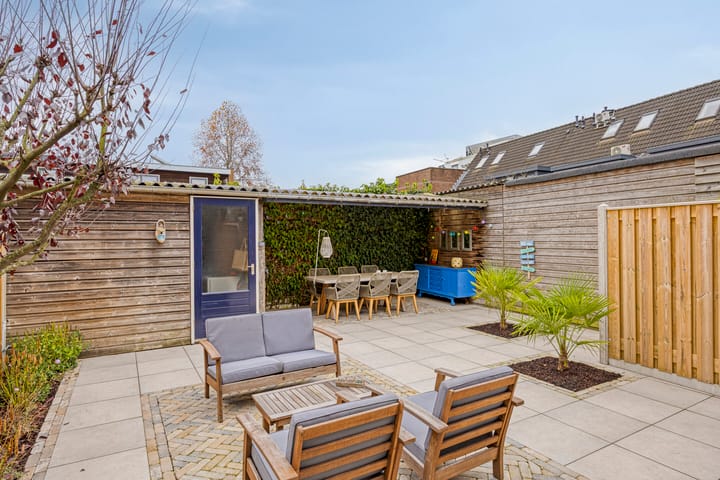 Photo 38 of Eduard van Beinumstraat 2