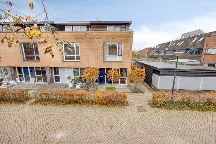 Photo 43 of Eduard van Beinumstraat 2