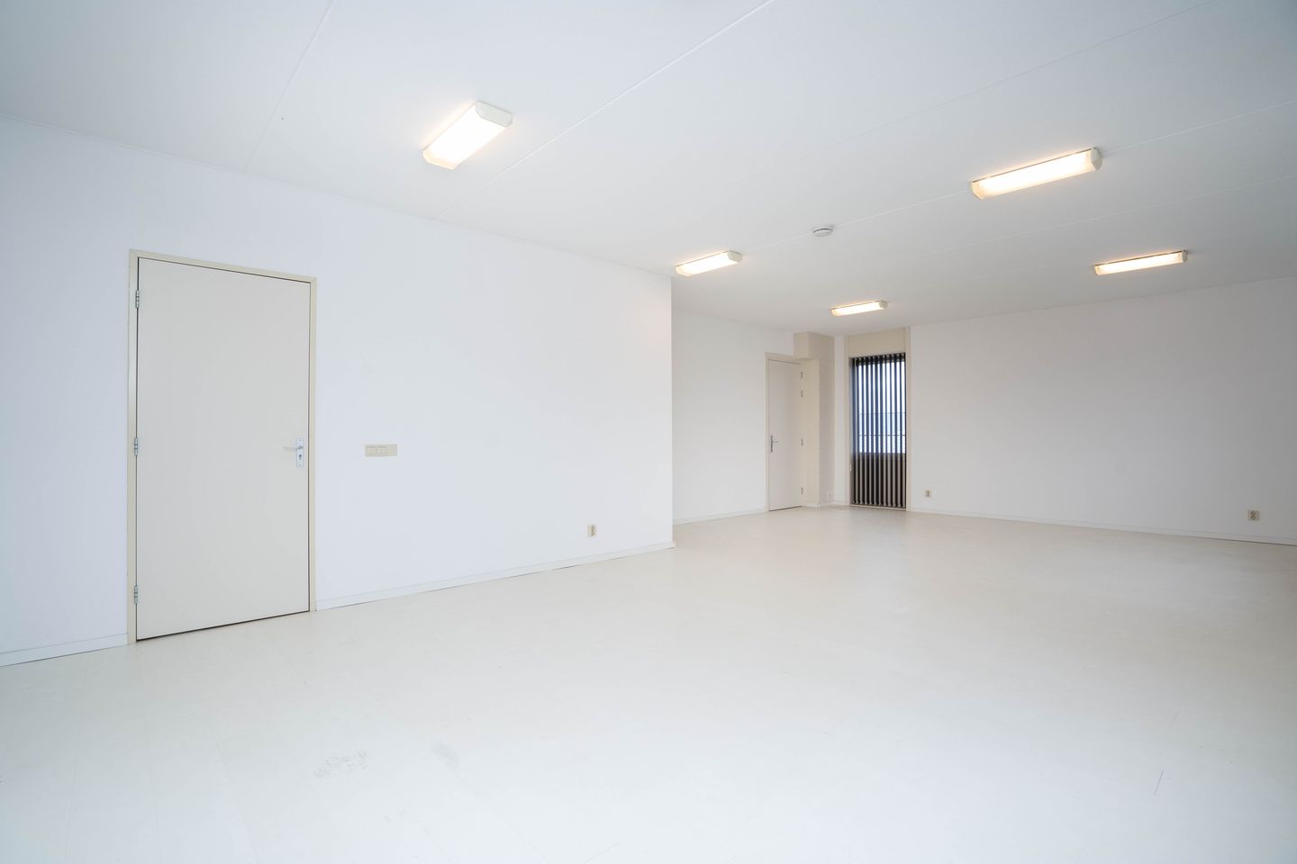 Bekijk foto 5 van Einsteinweg 11-a