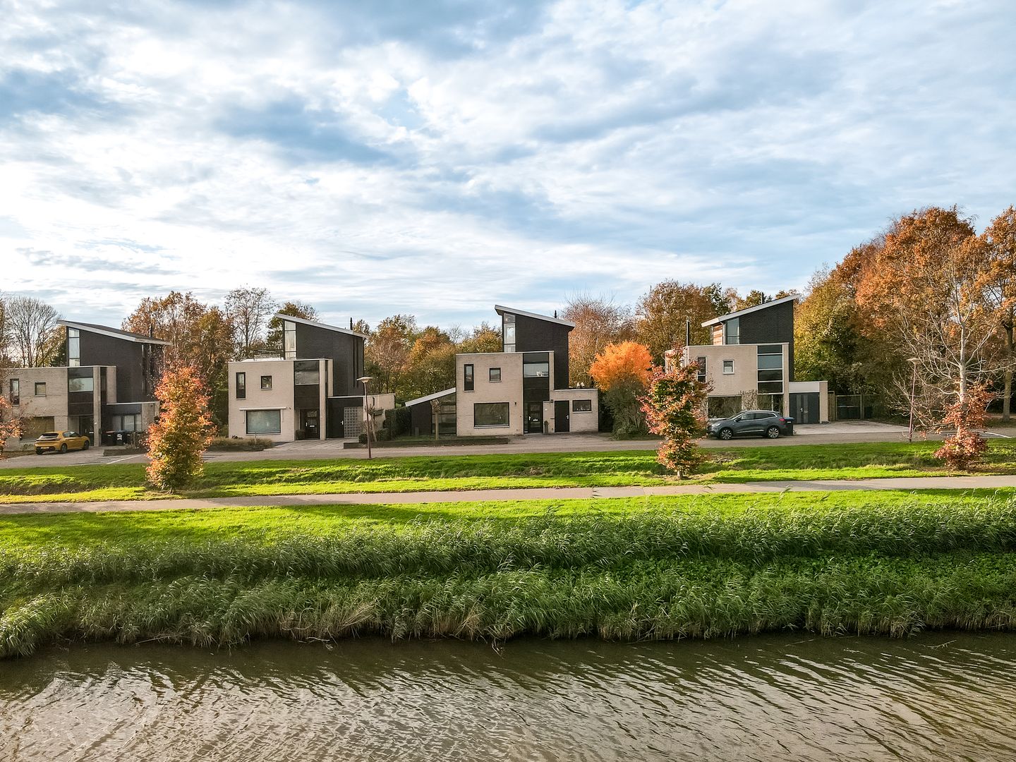 Foto 1 van Hollandse Hout 338