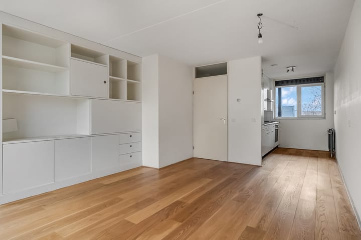 Photo 9 of Veenderweg 35-A