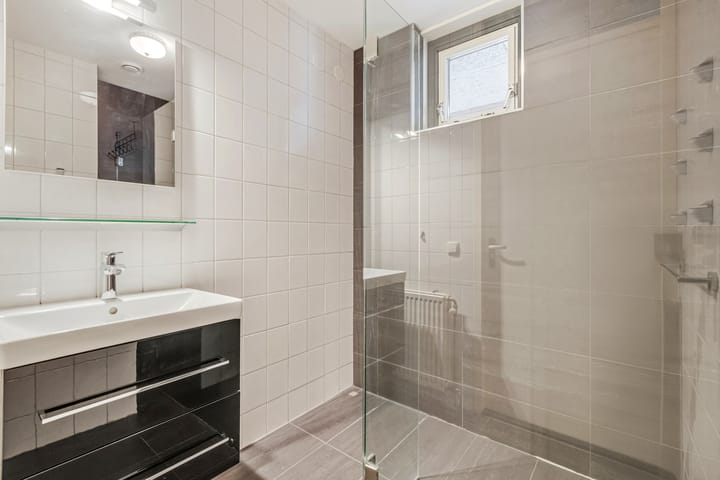 Photo 21 of Veenderweg 35-A