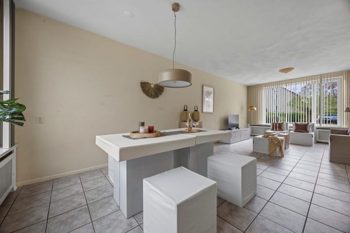 Photo 12 of Regent Smitsstraat 17