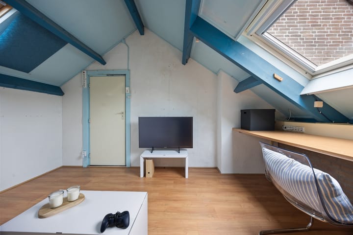 Photo 30 of Regent Smitsstraat 17