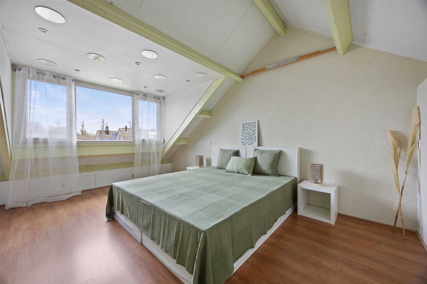 Foto 35 van Regent Smitsstraat 17