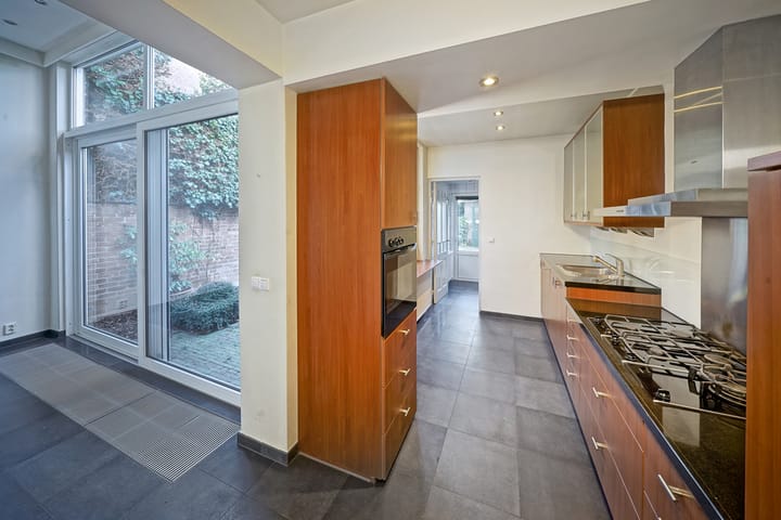 Foto 9 van Graaf van Waldeckstraat 15