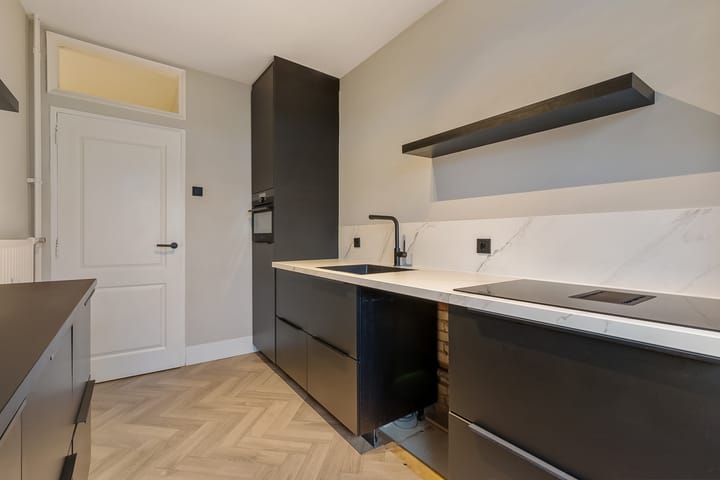 Photo 10 of Diependaalselaan 420