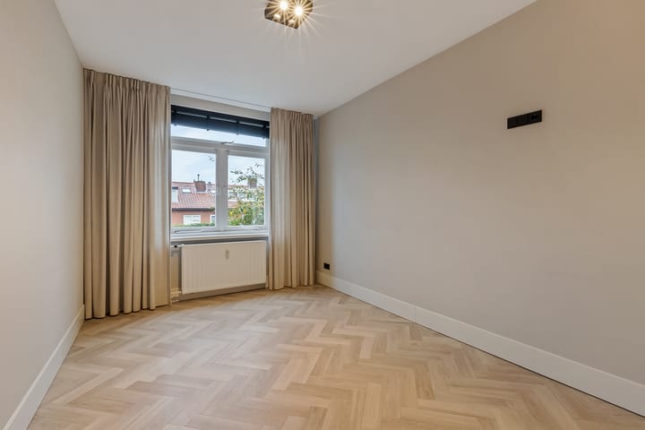 Photo 14 of Diependaalselaan 420