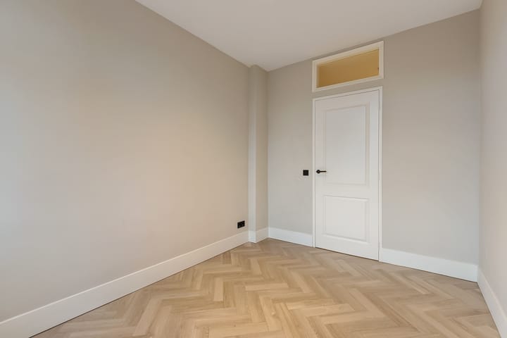 Photo 18 of Diependaalselaan 420